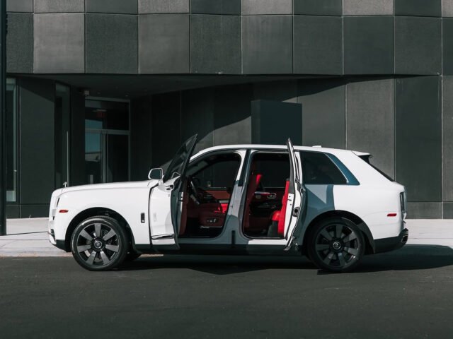 Rolls-Royce Cullinan rental NYC - Echelon Motions